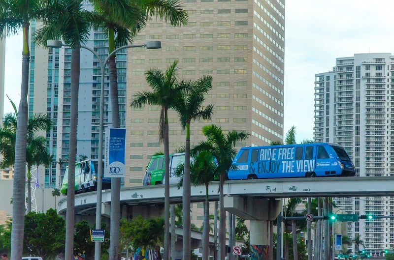 Metromover Miami – Transporte gratuito en el centro y Brickell