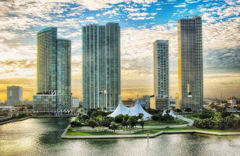 Comprar en Miami o en Orlando? 4 cosas que debes saber antes de decidir